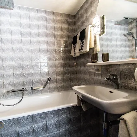 Haus Rhodania Mit Matterhornblick, Mitte *